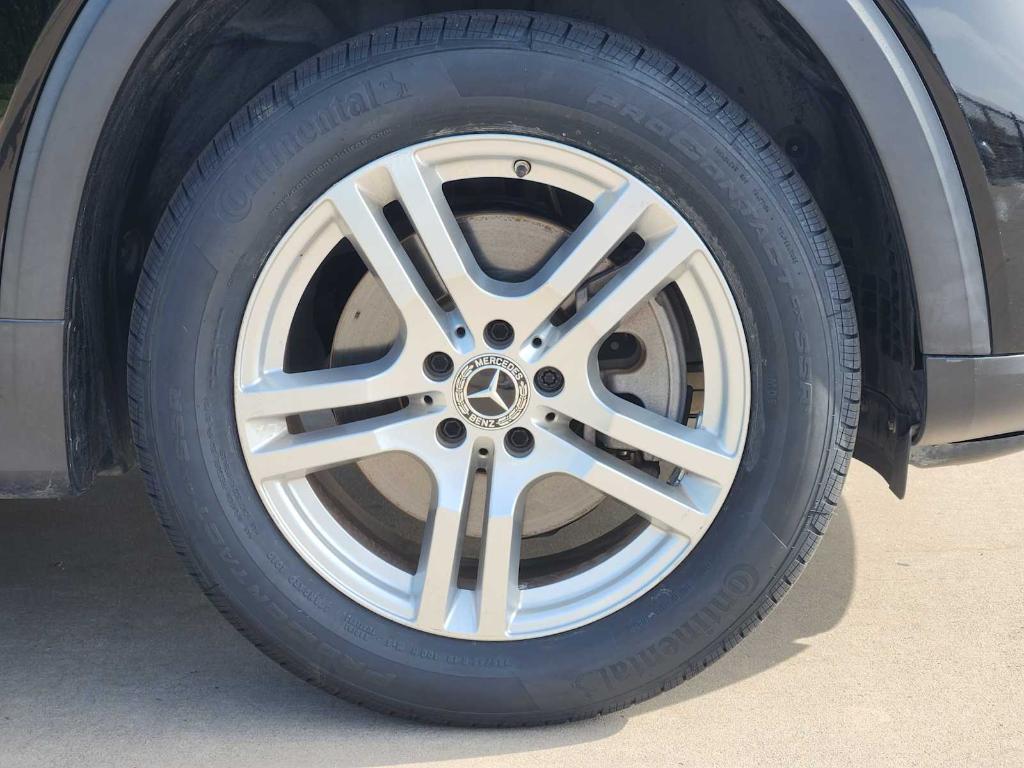 used 2020 Mercedes-Benz GLB 250 car, priced at $25,493