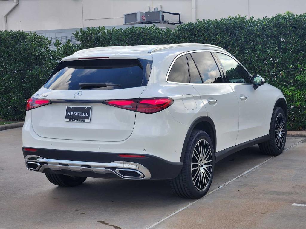 used 2023 Mercedes-Benz GLC 300 car, priced at $36,491