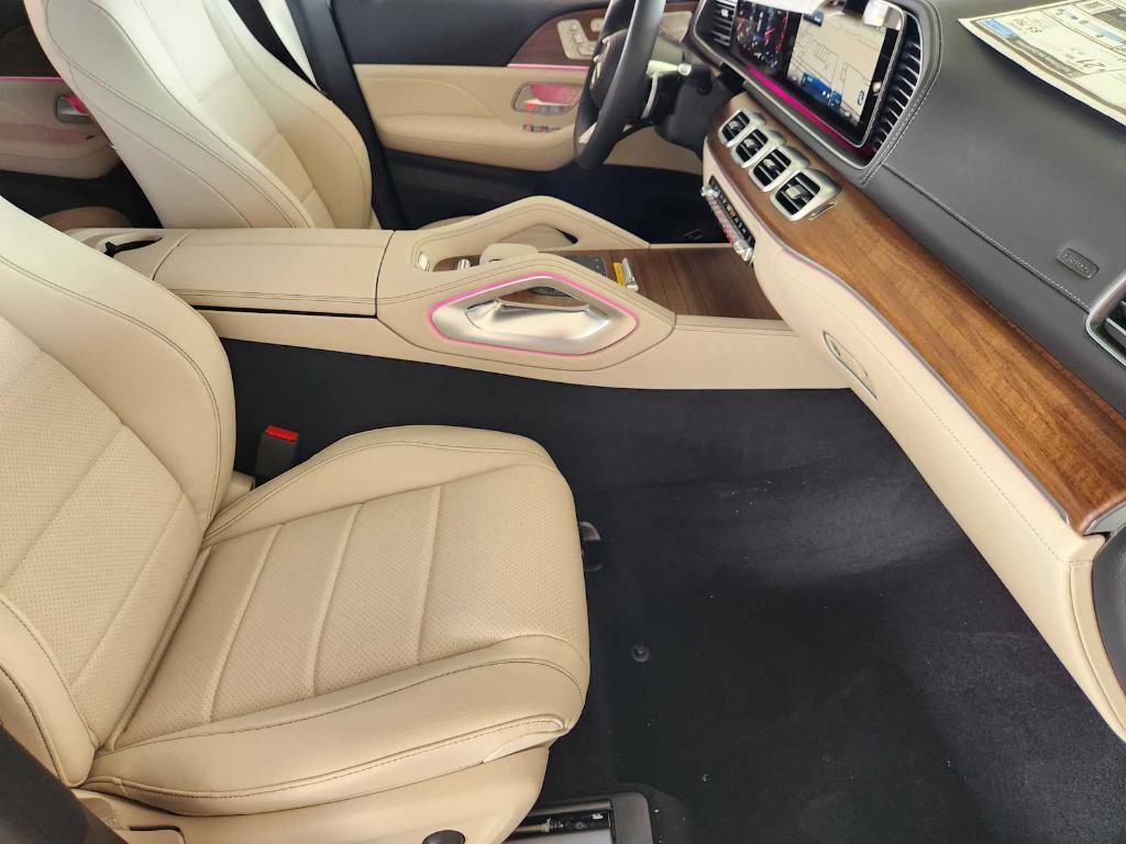 new 2025 Mercedes-Benz GLS 450 car, priced at $103,345