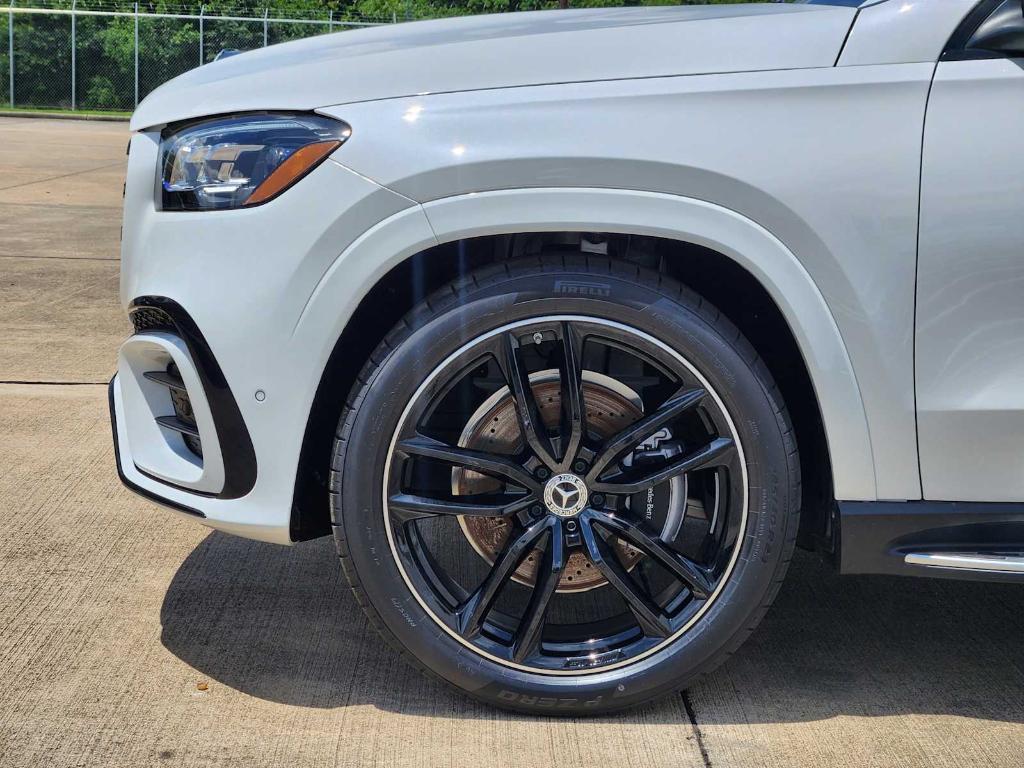 new 2025 Mercedes-Benz GLS 450 car, priced at $103,345