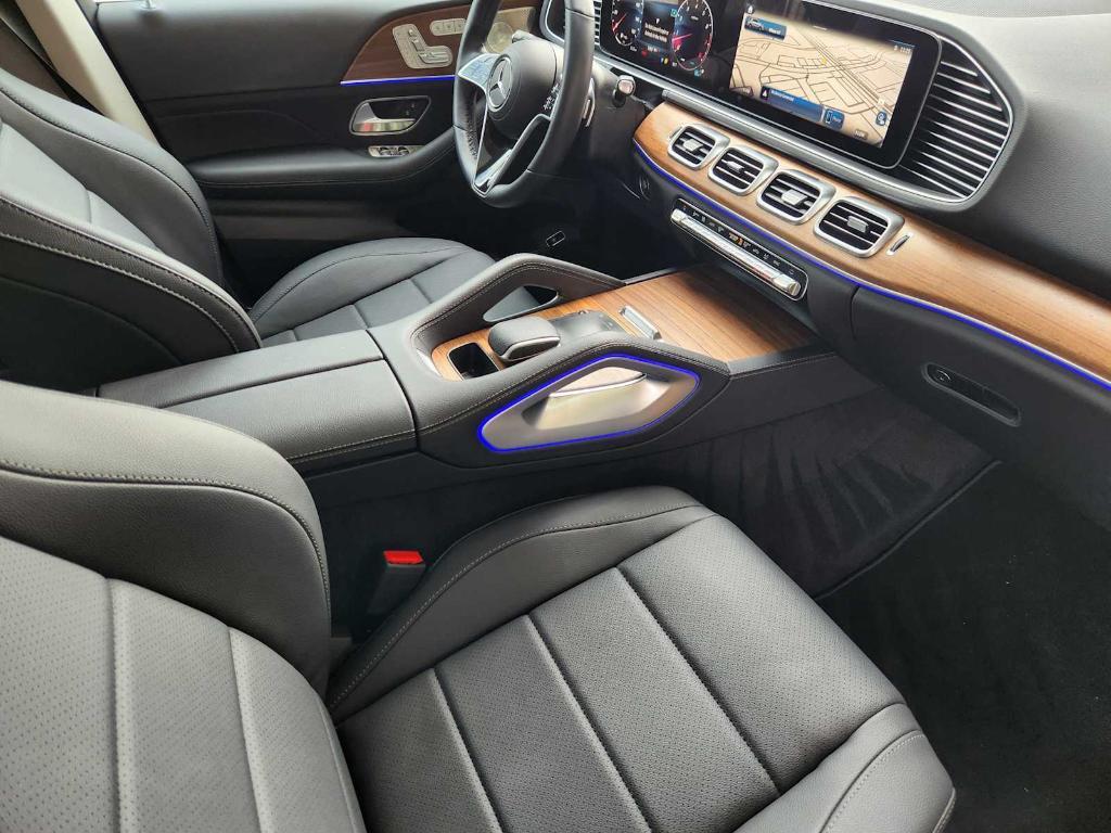 used 2025 Mercedes-Benz GLC 300 car, priced at $44,990