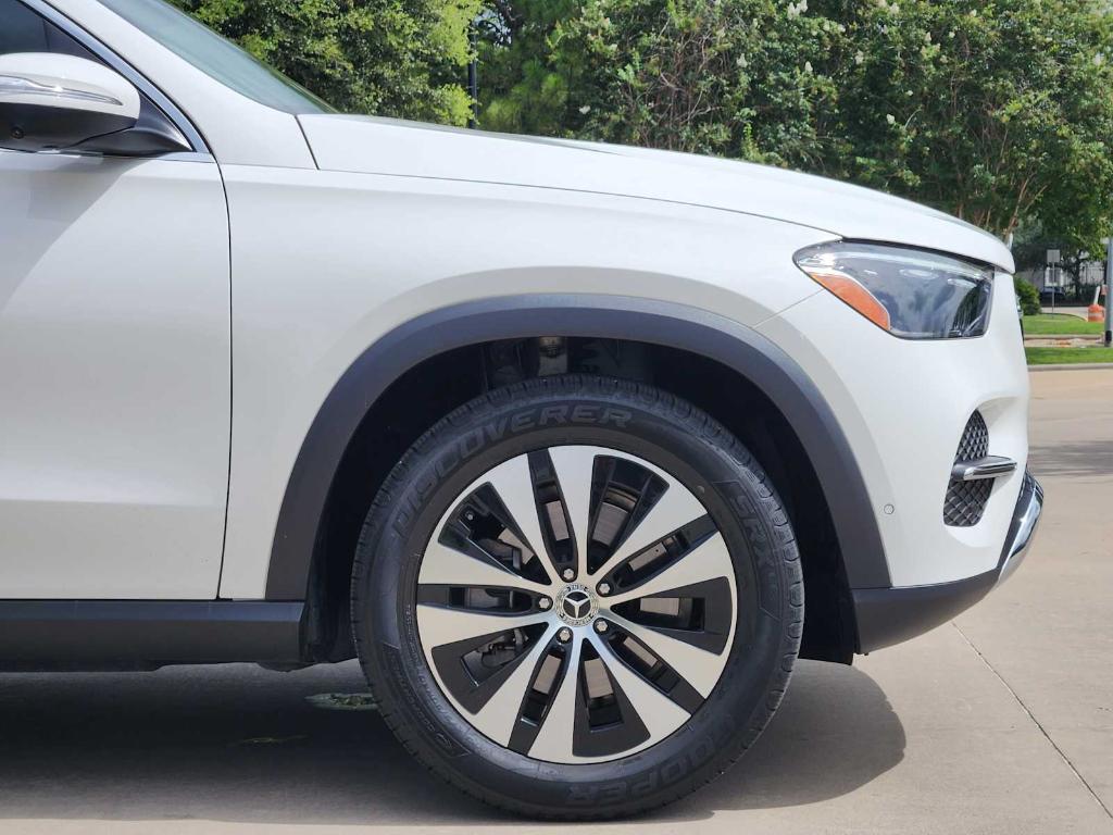 used 2025 Mercedes-Benz GLC 300 car, priced at $44,990