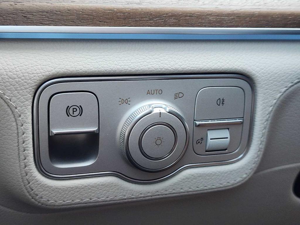 used 2024 Mercedes-Benz GLE 450 car, priced at $65,993