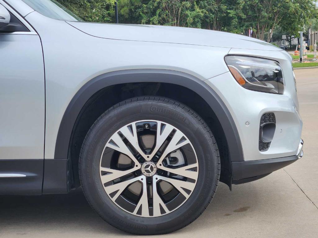 used 2025 Mercedes-Benz GLB 250 car, priced at $40,990