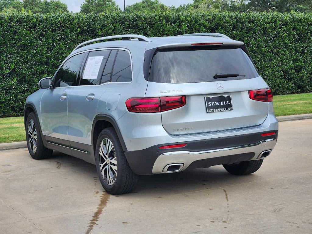 used 2025 Mercedes-Benz GLB 250 car, priced at $40,990