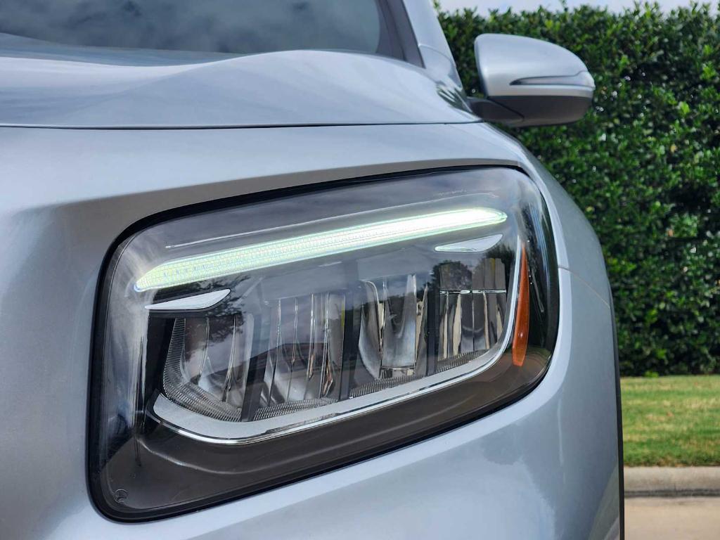 used 2025 Mercedes-Benz GLB 250 car, priced at $40,990
