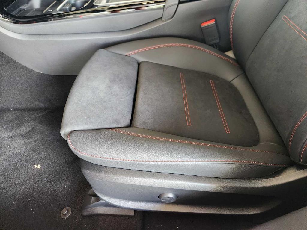 new 2025 Mercedes-Benz CLA 250 car, priced at $53,940