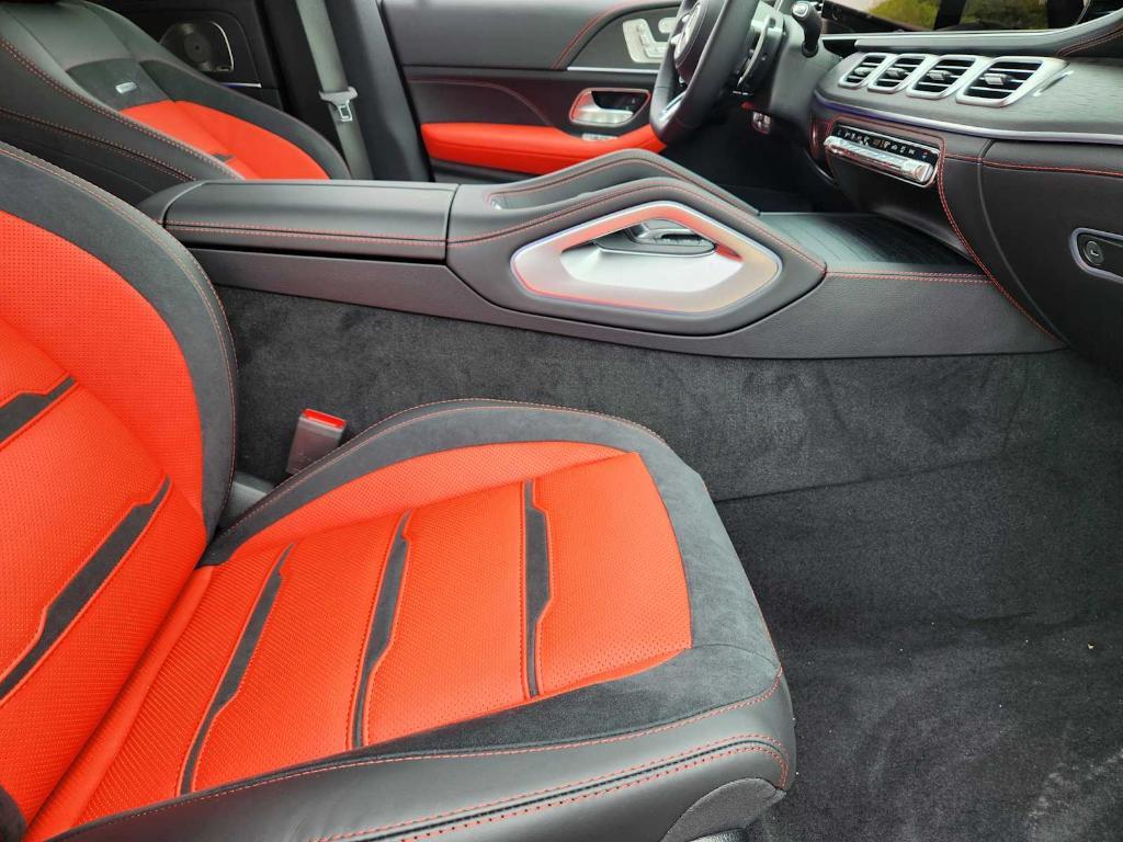 new 2025 Mercedes-Benz AMG GLE 53 car, priced at $98,295