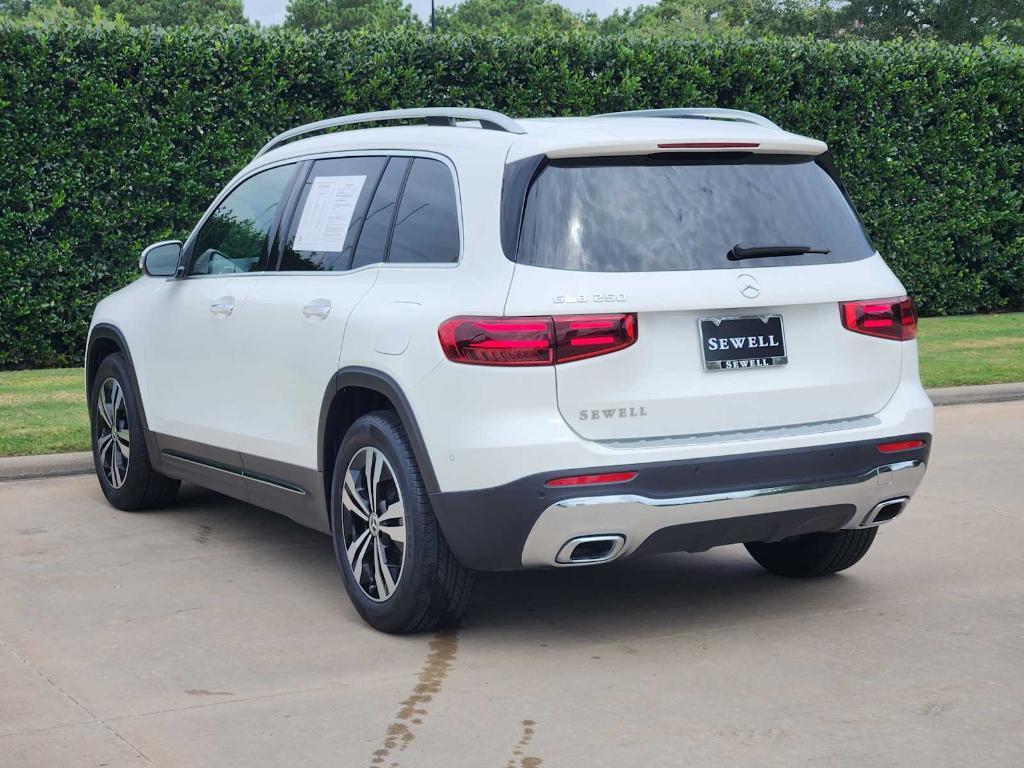 used 2025 Mercedes-Benz GLB 250 car, priced at $40,990