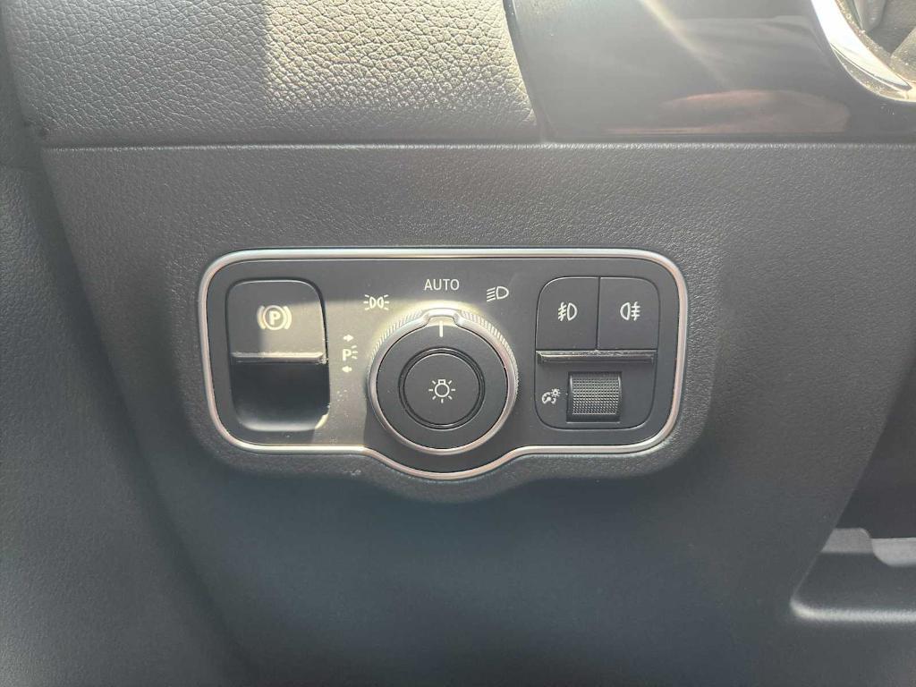 used 2022 Mercedes-Benz GLA 250 car, priced at $28,992