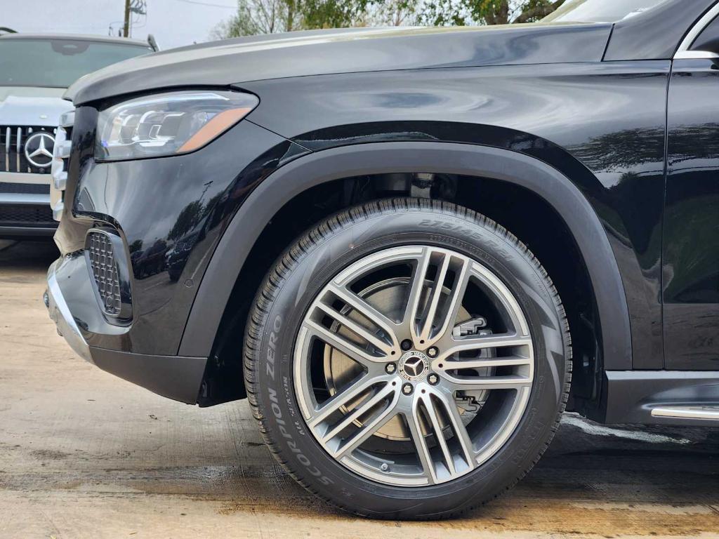 new 2025 Mercedes-Benz GLS 450 car, priced at $97,565