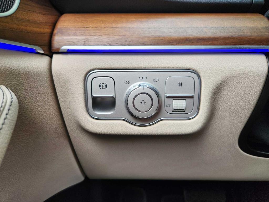 used 2025 Mercedes-Benz GLE 350 car, priced at $58,690