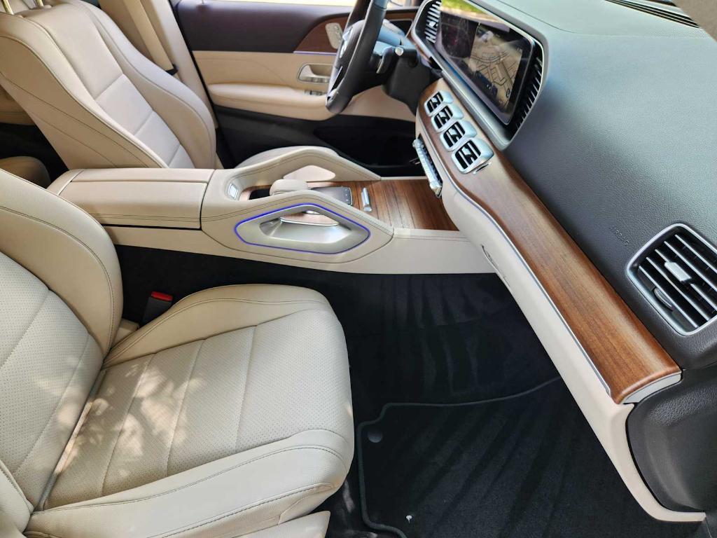 used 2025 Mercedes-Benz GLE 350 car, priced at $58,690