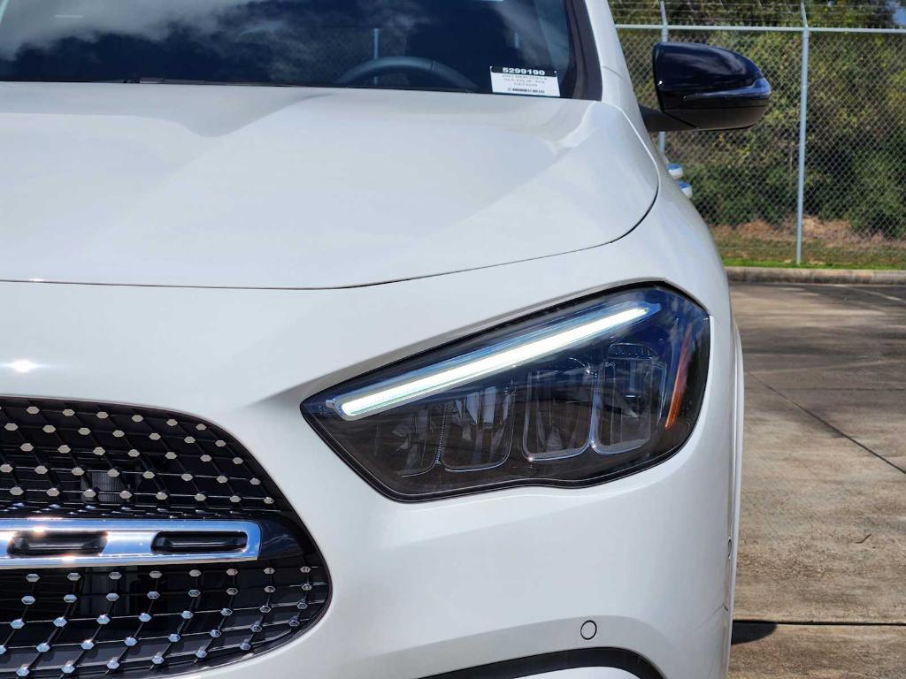 new 2025 Mercedes-Benz GLA 250 car, priced at $53,200