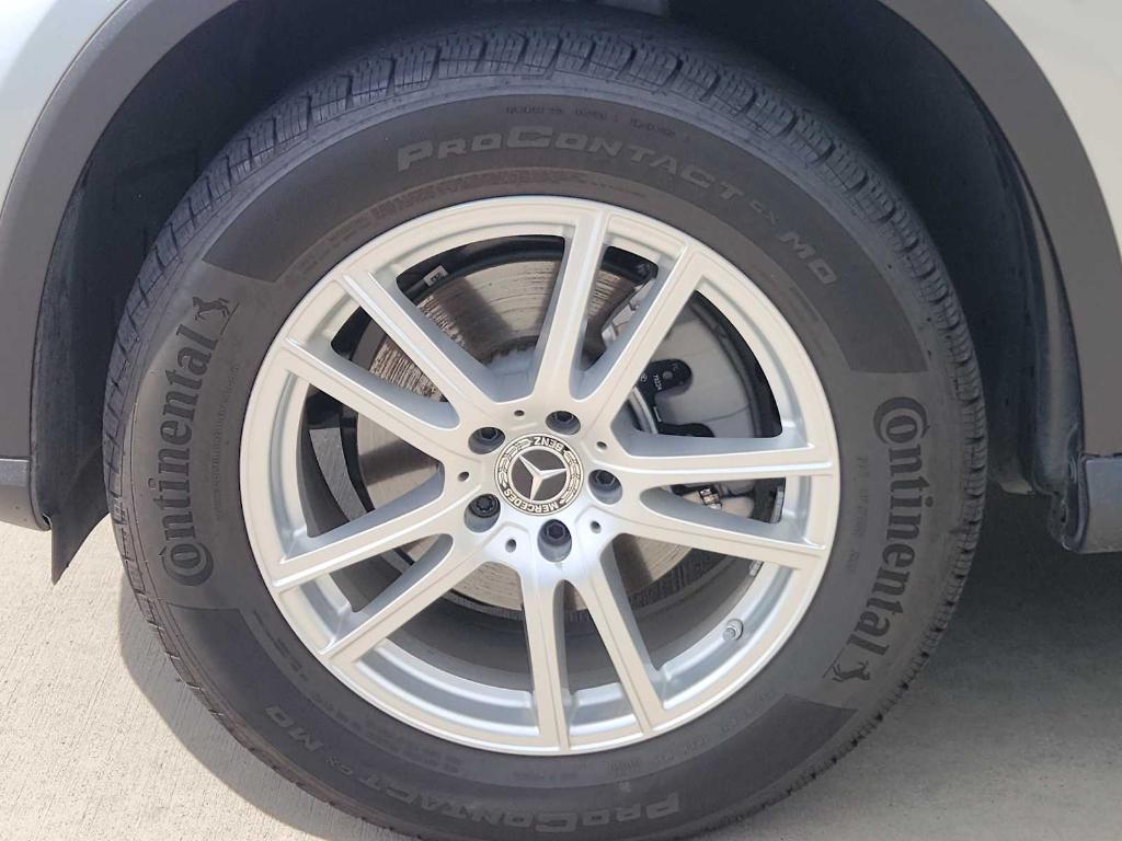 used 2025 Mercedes-Benz GLC 300 car, priced at $45,990