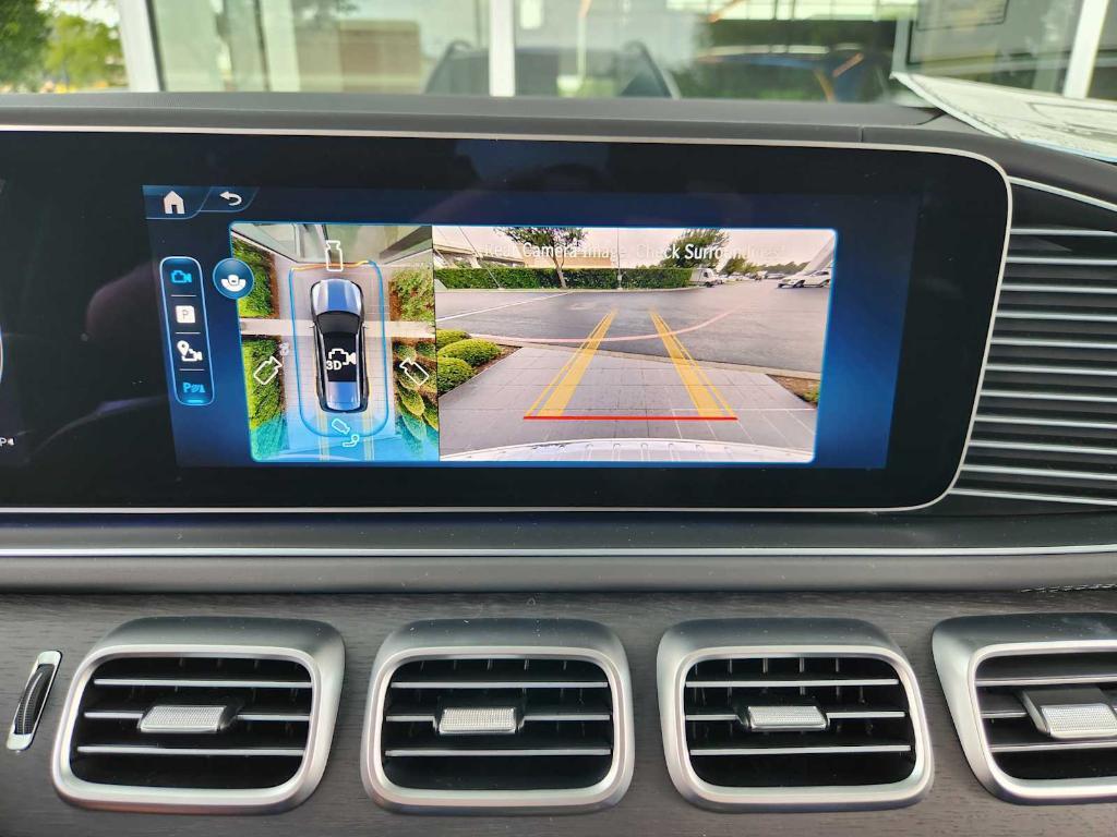 new 2025 Mercedes-Benz GLS 580 car, priced at $138,675