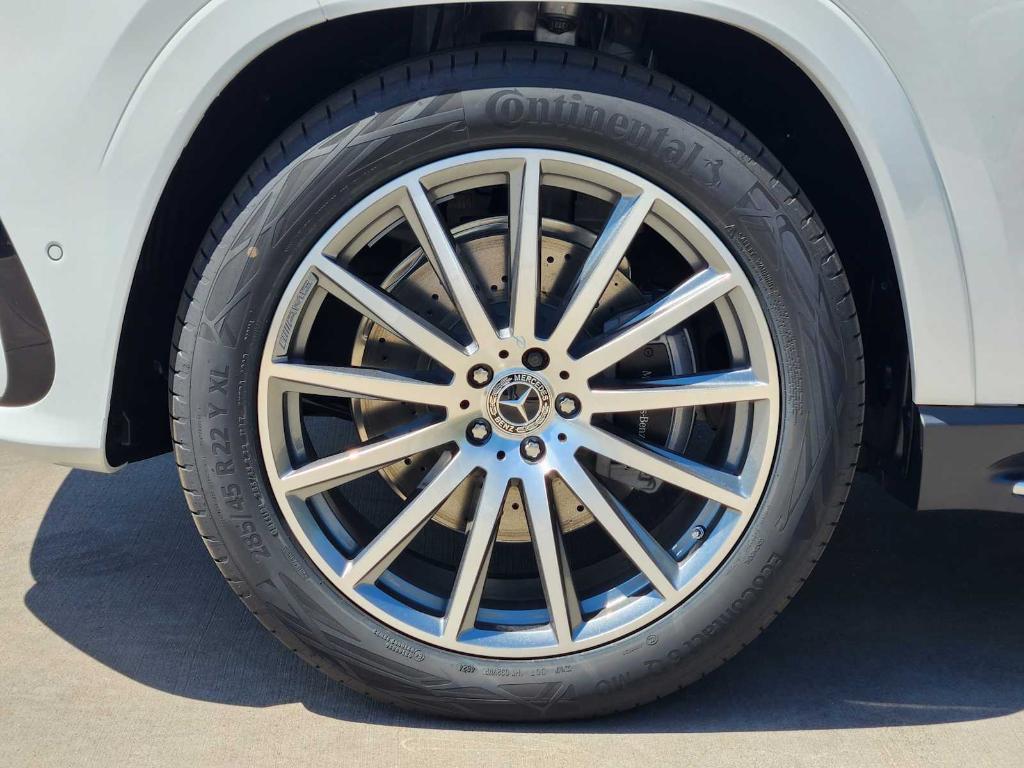 new 2025 Mercedes-Benz GLS 450 car, priced at $98,105