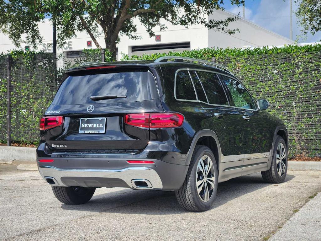 used 2025 Mercedes-Benz GLB 250 car, priced at $39,770