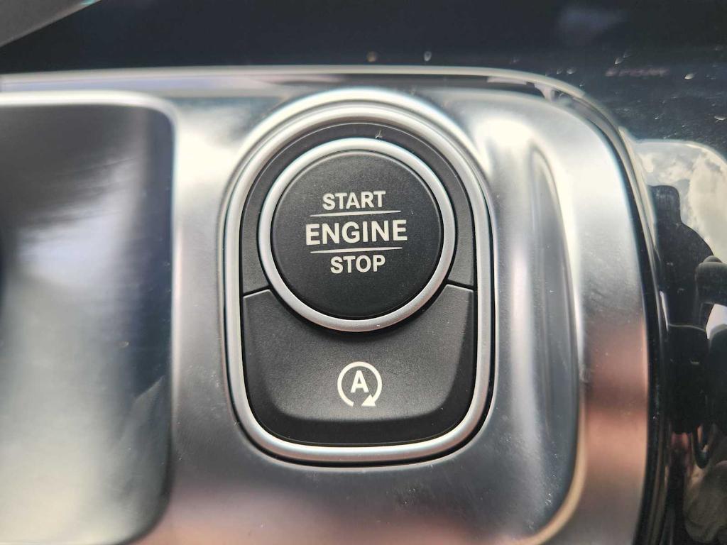 used 2025 Mercedes-Benz GLB 250 car, priced at $39,770