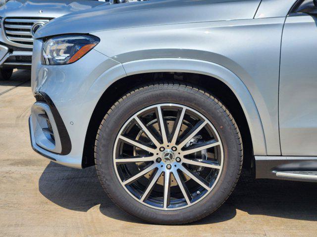 new 2025 Mercedes-Benz GLS 450 car, priced at $99,910