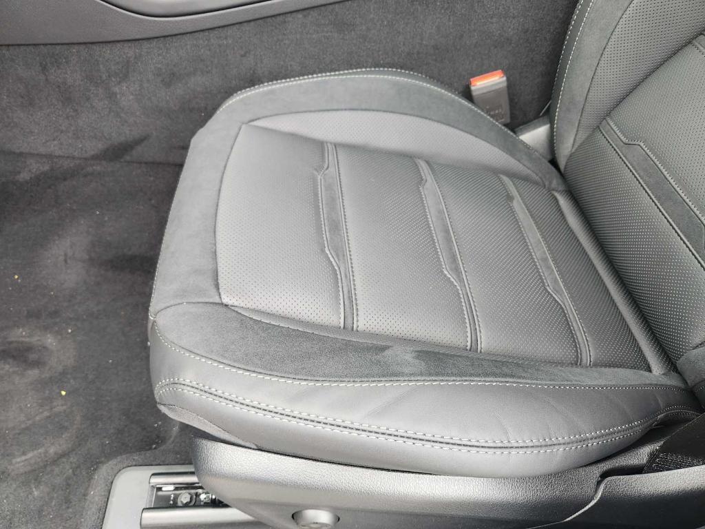 new 2025 Mercedes-Benz AMG GLE 53 car, priced at $98,975