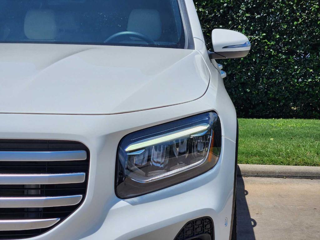used 2025 Mercedes-Benz GLB 250 car, priced at $38,777
