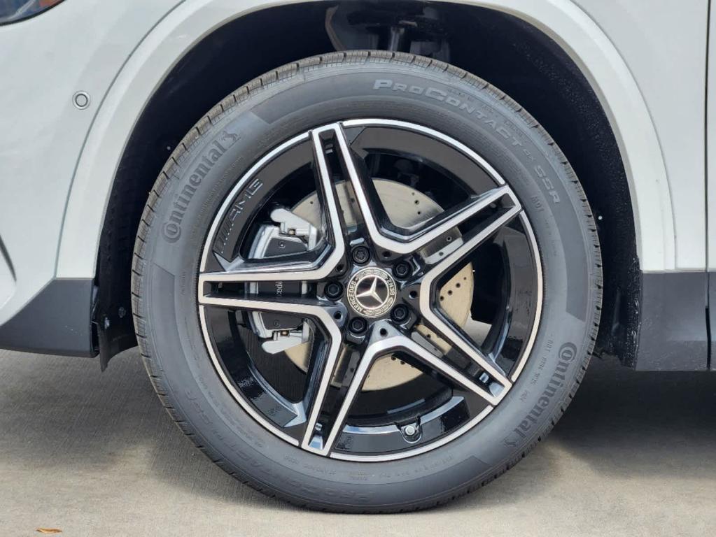 new 2025 Mercedes-Benz GLA 250 car, priced at $52,615