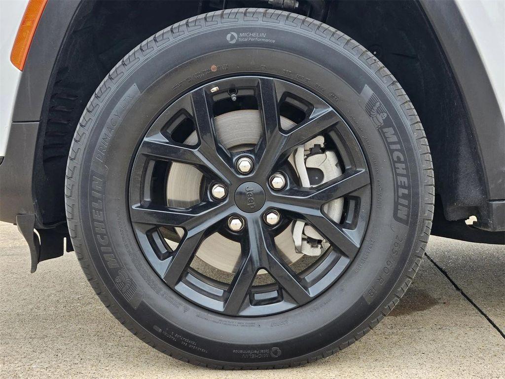 used 2024 Jeep Grand Cherokee L car, priced at $34,143