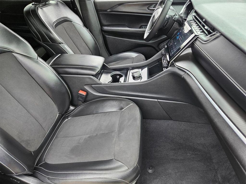 used 2024 Jeep Grand Cherokee L car, priced at $34,143