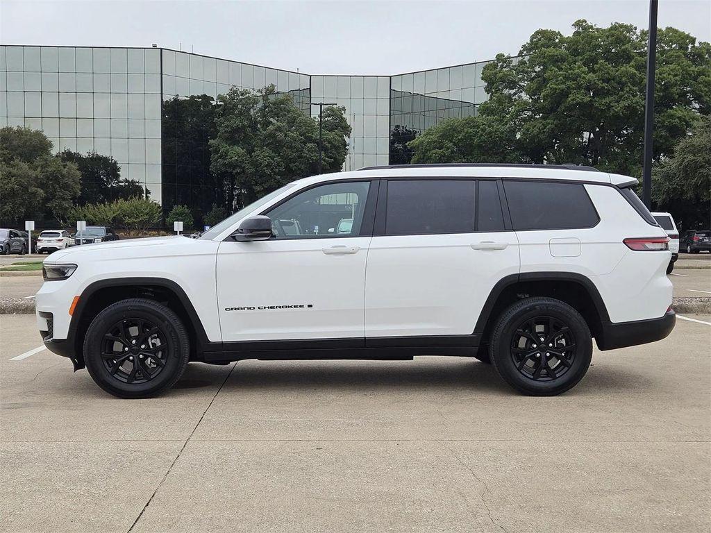 used 2024 Jeep Grand Cherokee L car, priced at $34,143