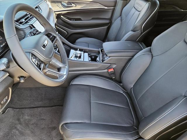 new 2025 Jeep Grand Cherokee car, priced at $58,336