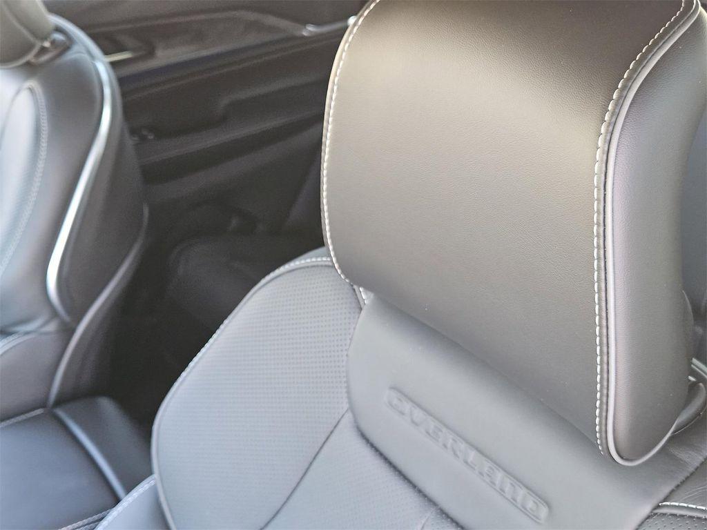 new 2025 Jeep Grand Cherokee car, priced at $52,420