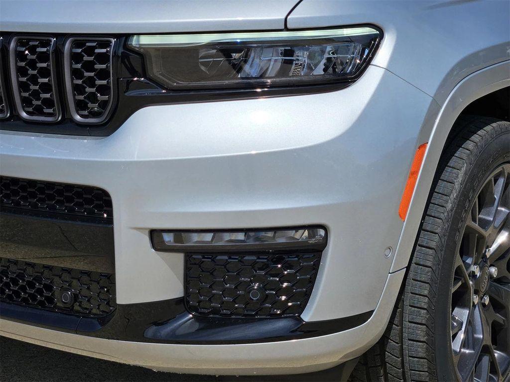 new 2025 Jeep Grand Cherokee L car, priced at $59,175
