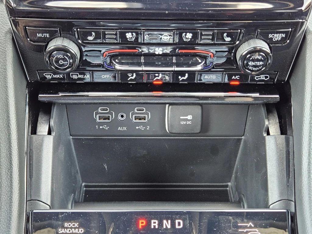 new 2025 Jeep Grand Cherokee L car, priced at $59,175