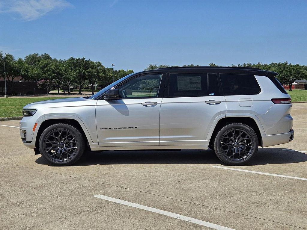 new 2025 Jeep Grand Cherokee L car, priced at $59,175