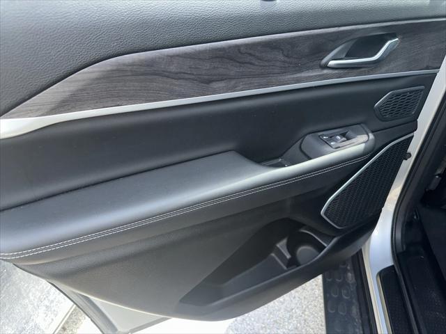 used 2023 Jeep Grand Cherokee L car, priced at $37,884