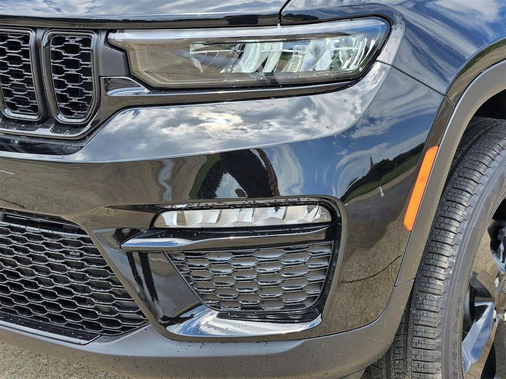 new 2025 Jeep Grand Cherokee car, priced at $43,485