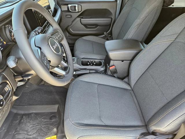 new 2025 Jeep Wrangler car, priced at $43,078