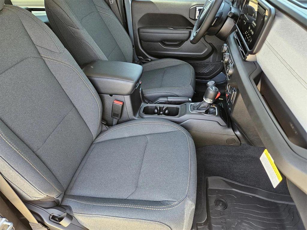 new 2025 Jeep Wrangler car, priced at $44,578