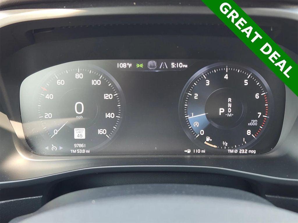used 2021 Volvo XC40 car, priced at $18,998