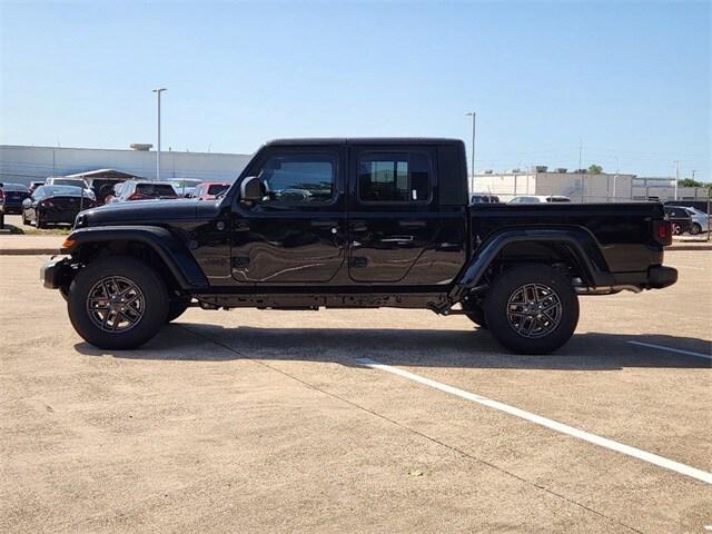 new 2024 Jeep Gladiator car, priced at $39,899