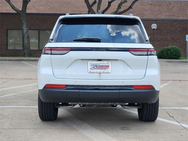 new 2024 Jeep Grand Cherokee car, priced at $40,080