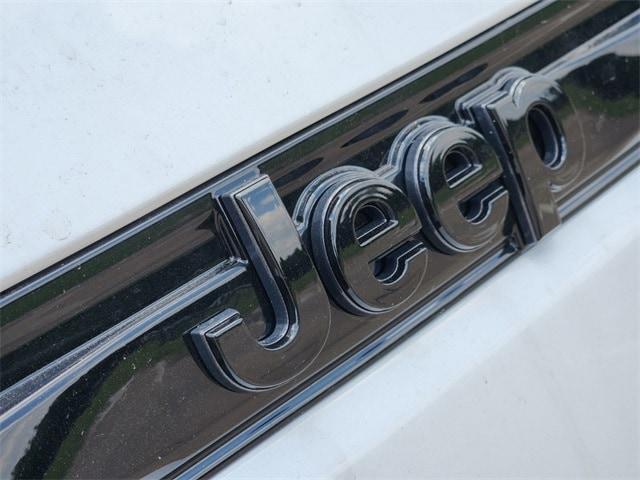 new 2024 Jeep Grand Cherokee car, priced at $40,080