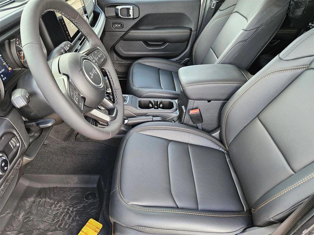 new 2025 Jeep Gladiator car, priced at $40,530