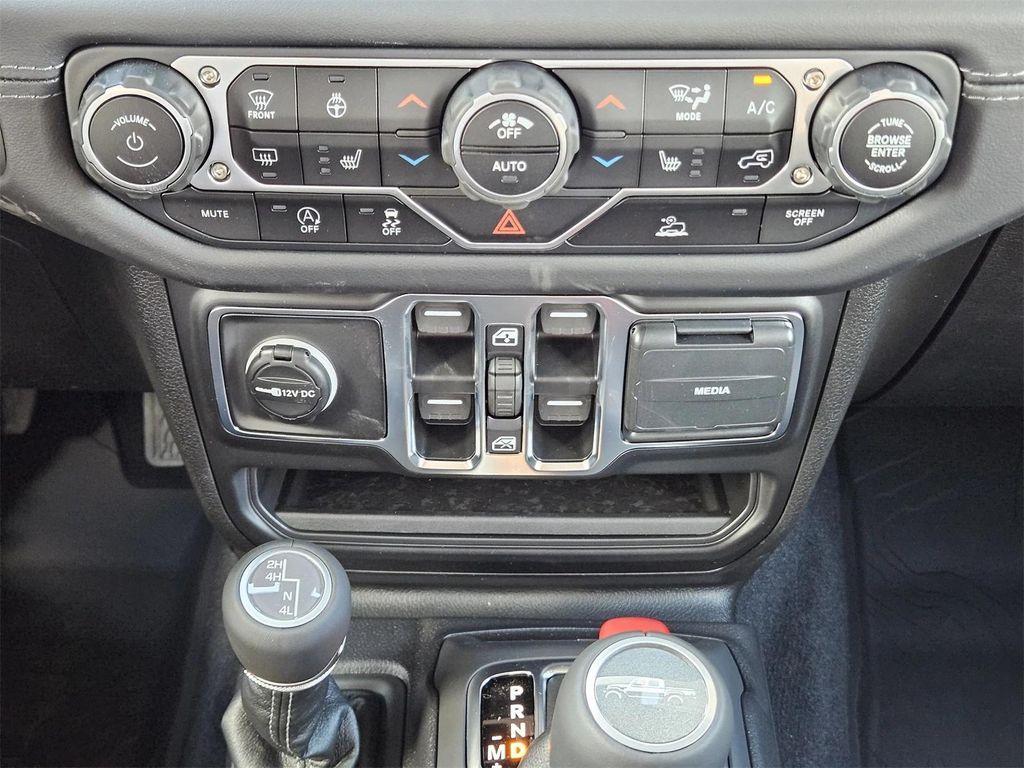 new 2025 Jeep Gladiator car, priced at $40,530