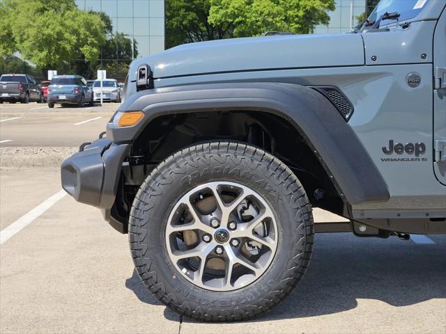 new 2025 Jeep Wrangler car, priced at $43,467