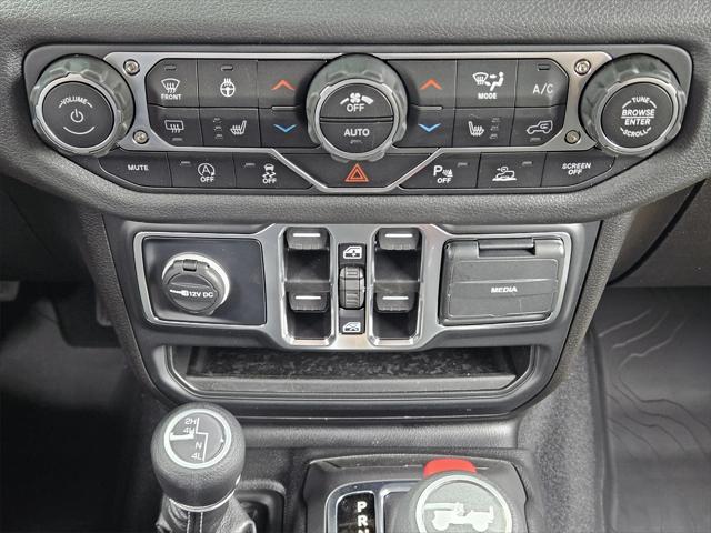 new 2025 Jeep Wrangler car, priced at $46,467