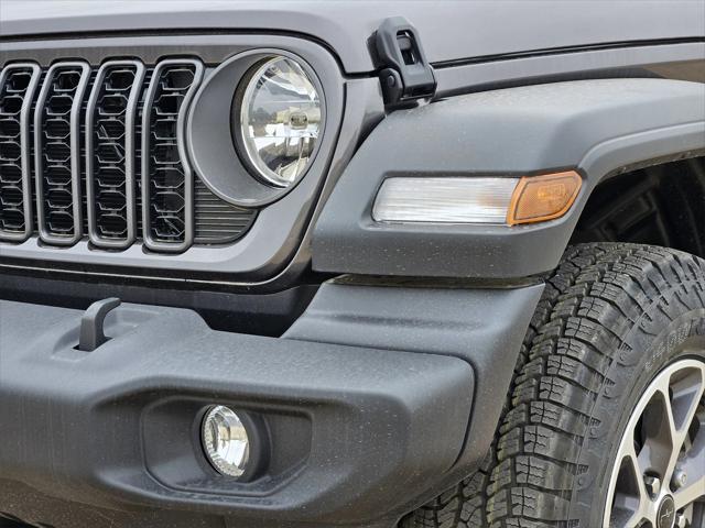 new 2025 Jeep Wrangler car, priced at $46,467