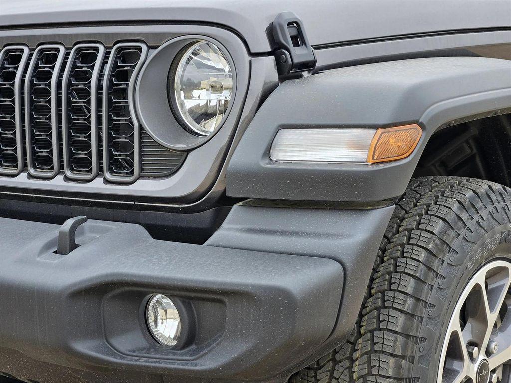 new 2025 Jeep Wrangler car, priced at $43,430