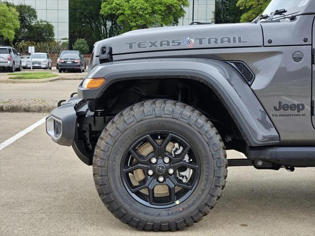 new 2025 Jeep Gladiator car, priced at $40,468
